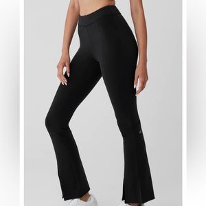 Alo Airbrush 7/8 High Waist Flutter Leggings